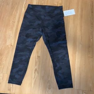 Wunder Train HR Tight 25 black and gray camo